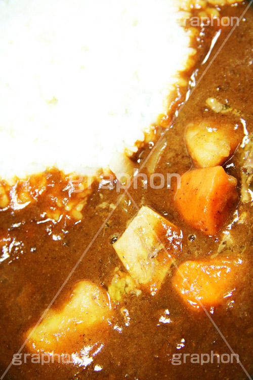 カレー,カレーライス,カリー,curry,辛い,スパイス,夕飯,夕食,家庭の味,ご飯,ライス,和食,日本料理,日本食,にんじん,ニンジン,じゃがいも,ジャガイモ,japan