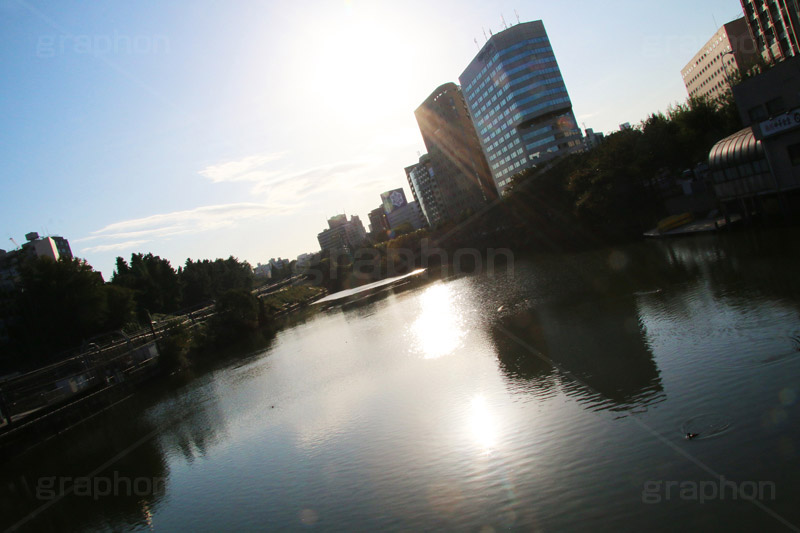 夕焼け市ヶ谷,市ヶ谷堀,市ヶ谷,市ヶ谷水管橋,市ヶ谷橋,駅前,神田川,川,橋,新宿区,千代田区,大学