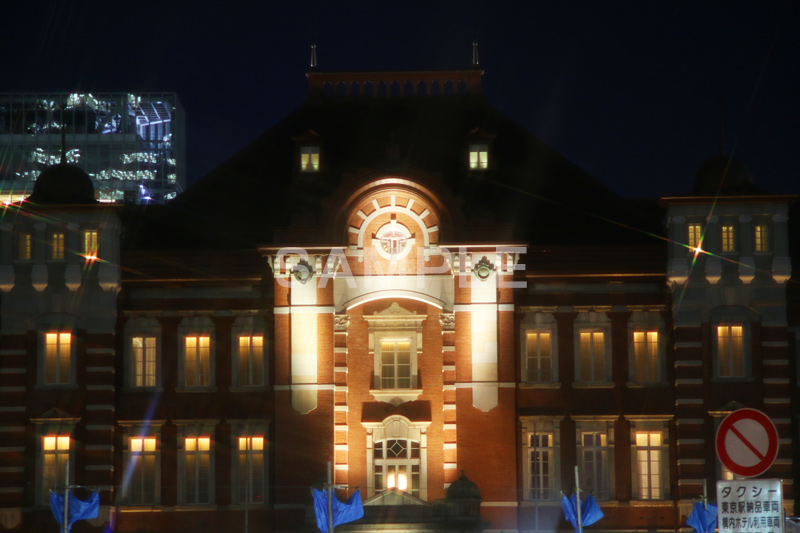 東京,東京駅,内駅舎,赤レンガ,丸の内,重要文化財,豪壮華麗,洋式建築,中央駅,国指定重要文化財,Tokyo Station City,夜,ライトアップ,レトロ,レンガ造り,復元,tokyo,クロスフィルタ,旅行,旅,travel