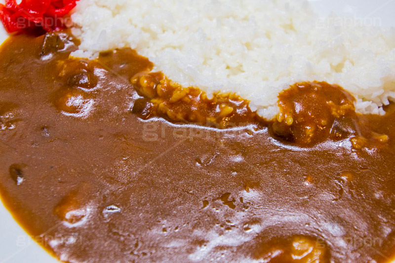 カレーライス,カレー,カリー,curry,辛い,スパイス,夕飯,夕食,家庭の味,ご飯,ライス,和食,日本料理,日本食,にんじん,ニンジン,じゃがいも,ジャガイモ,japan,福神漬け