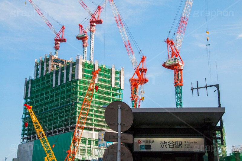 渋谷大工事,渋谷,駅前,都市開発,2020,しぶや,ホテル,オフィスビル,高層ビル,shibuya,クレーン,重機,建設,解体,crane,building,開発,工事,再開発