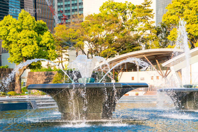 和田倉噴水公園,和田倉噴水公園,大手町,公園,噴水,天皇,ご成婚,記念,大噴水,monument,モニュメント,落水施設