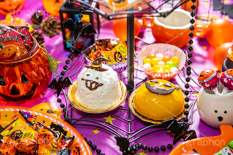 ハロウィンパーティー,ハロウィン,ハロウィーン,はろうぃん,パーティー,お菓子,菓子,こども,子供,キッズ,ジャックオーランタン,ランタン,かぼちゃ,カボチャ,南瓜,ランタン,オーナメント,飾り,イベント,蜘蛛の巣,クモの巣,蜘蛛,クモ,おばけ,オバケ,コウモリ,蝙蝠,あめ,飴,キャンディー,ゴースト,スイーツ,秋,パンプキン,行事,ケーキ,cake,ornament,kids,candy,ghost,Halloween,party,pumpkin,フルサイズ撮影