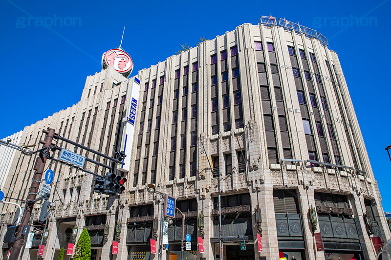 新宿伊勢丹前,新宿,伊勢丹,デパート,交差点,待ち合わせ,待合せ,新宿区,買い物,ショッピング,ブランド,shopping,新宿三丁目,駅前