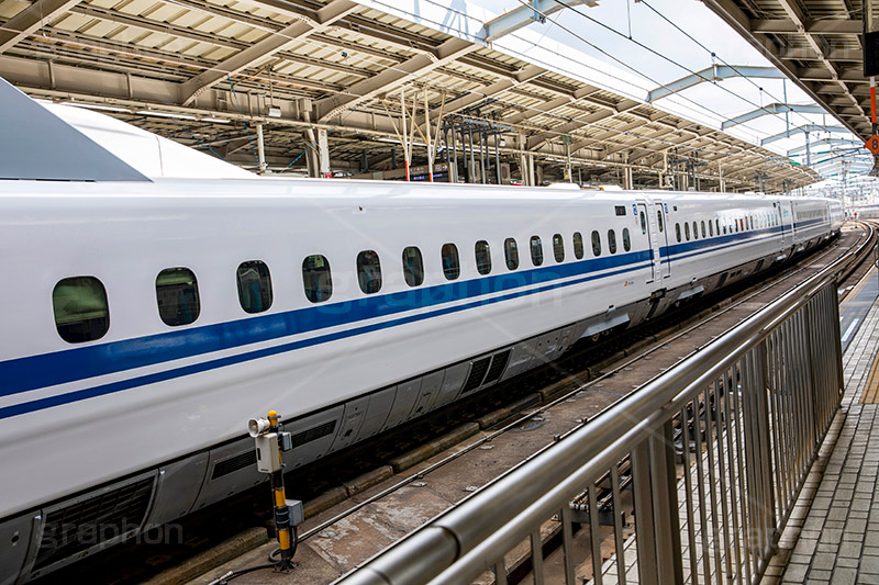 新幹線,しんかんせん,N700,700系,駅のホーム,電車,鉄道,でんしゃ,電車/鉄道,旅行,旅,乗り物,travel,JR,train,フルサイズ撮影