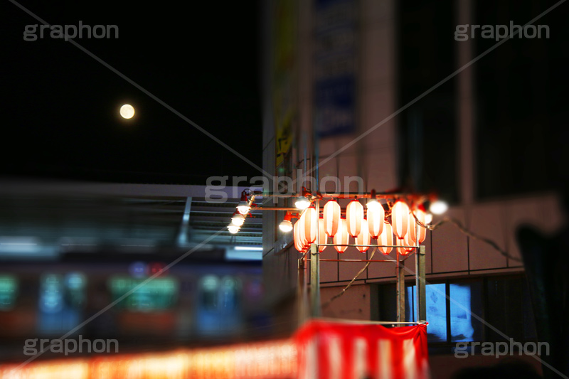 夏祭り,盆踊り,やぐら,櫓,ちょうちん,提灯,祭,夜,浴衣,踊,盆,音頭,夏休み,帯,風物詩,自由が丘,祭り,まつり,目黒区,情緒,風情,summer,japan