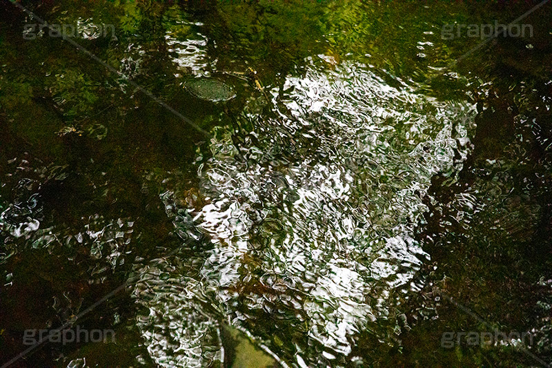 川の流れ,川,川原,河原,流れ,かわ,自然,水面,波紋,水,透,テクスチャ,テクスチャ―,自然,水系,texture,bubble,water,river