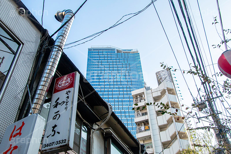 のんべい横丁,渋谷スクランブルスクエア,スクランブルスクエア,新名所,今と昔が共存する美しい東京,横丁,渋谷,しぶや,シブヤ,居酒屋,立ち飲み,呑み,サラリーマン,風情,情緒,商店街,新旧,shibuya,japan,フルサイズ撮影