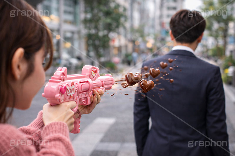 チョコアタック,LOVE,銃,撃つ,狙う,ターゲット,好き,バレンタイン,バレンタインデー,チョコレート,菓子,お菓子,告白,愛,恋,恋愛,ラブ,らぶ,女子力,ガーリー,甘い,スイーツ,chocolate,valentine,sweet,AI生成素材