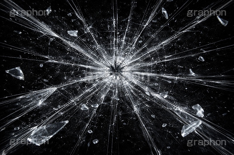 ひび割れ,ヒビ割れ,ガラス,画面,割れ,割れ目,ヒビ,ひび,亀裂,貫通,破壊,壊れる,欠片,破片,銃弾,衝撃,攻撃,テクスチャ,テクスチャ―,texture,glass,attack,AI生成素材