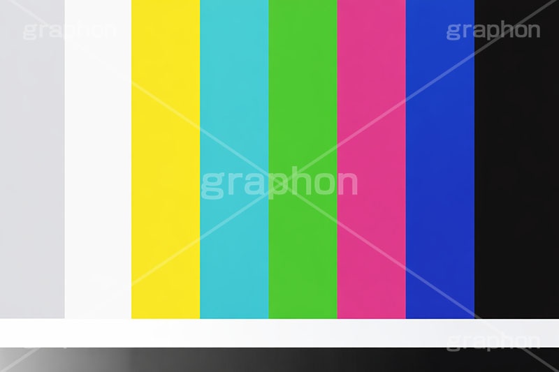 カラーバー,カラー,バー,液晶,画面,TV,テレビ,放送,メンテナンス,アナログ,デジタル,信号,記録,放送事故,夜中,テスト,送信,映像,動画,実況,配信,編集,色,television,test,color,analog,digital,AI生成素材
