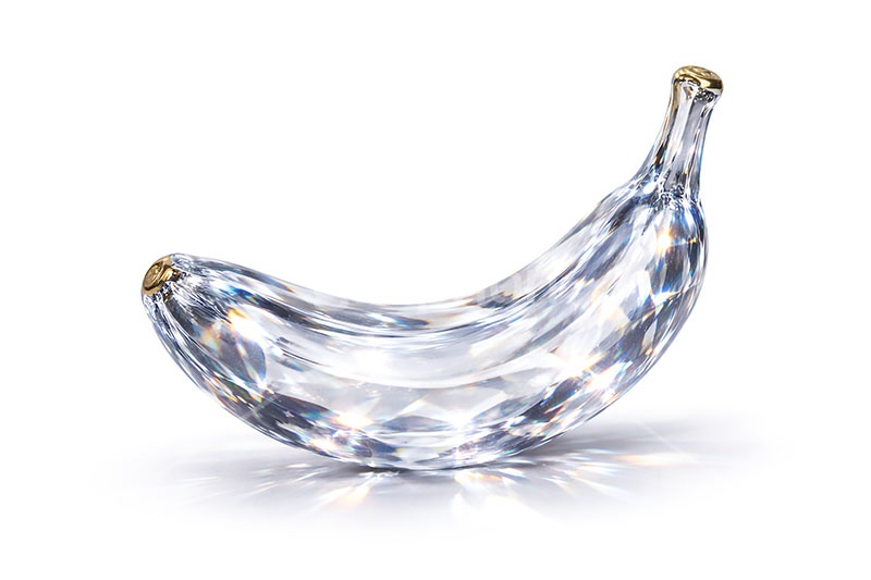 クリスタルのバナナ,バナナ,クリスタルのフルーツ,クリスタル,ガラス,宝石,ジュエル,プリズム,リッチ,高級,高価,キラキラ,セレブ,面白い,おもしろ,rich,glass,jewel,crystal,banana,AI生成素材