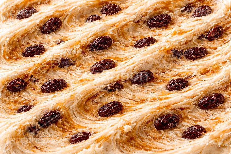 ラムレーズンアイスクリーム,ラム,レーズン,ラムレーズン,干しぶどう,アイスクリーム,ソフトクリーム,アイス,クリーム,フレーバー,清凉,夏,涼,冷,スイーツ,デザート,おやつ,菓子,お菓子,冷菓子,甘い,カロリー,テクスチャー,テクスチャ,texture,sweet,summer,icecream,ice,rum,raisin,AI生成素材