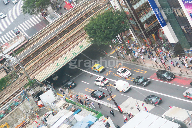 渋谷駅前,渋谷,しぶや,ハチ公,観光,交差点,渋谷駅,駅前,スクランブル,外国人,海外,shibuya