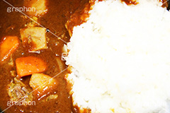 カレー,カレーライス,カリー,curry,辛い,スパイス,夕飯,夕食,家庭の味,ご飯,ライス,和食,日本料理,日本食,にんじん,ニンジン,じゃがいも,ジャガイモ,japan