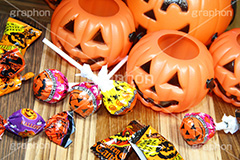 ハロウィンのお菓子,あめ,飴,キャンディー,candy,ハロウィンパーティー,ハロウィン,ハロウィーン,はろうぃん,パーティー,Halloween,party,お菓子,菓子,こども,子供,キッズ,ジャックオーランタン,ランタン,かぼちゃ,カボチャ,南瓜,ランタン,オーナメント,飾り,イベント,どくろ,ドクロ,スイーツ,秋,グルメ,ornament,kids,パンプキン,pumpkin,行事,トリックオアトリート