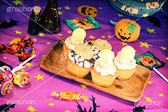 ハロウィンケーキ(ヴィンテージ),お菓子,かわいい,トイカメラ撮影,トイカメラ,ヴィンテージ,ビンテージ,レトロ,お洒落,おしゃれ,オシャレ,味わい,トンネル効果,プリ画