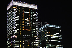 丸の内ビル群,ビル,ビル群,ビジネス街,オフィスビル,丸の内,Tokyo Station City,夜,ライトアップ,building,office