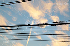 朝焼け-飛行機雲,朝焼け,あさやけ,朝,あさ,早朝,早起き,日の出,染,空,雲,飛行機雲,現象,空/天気,morning