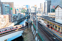 JR御茶ノ水駅,御茶ノ水,駅,鉄道,電車/鉄道,ホーム,千代田区,聖橋,電車,総武線,中央線,橋,神田川,JR,train,bridge