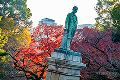 秋の九段下,千代田区,九段下,武道館,秋,紅葉,autumn,イチョウ,並木,品川弥二郎,銅像