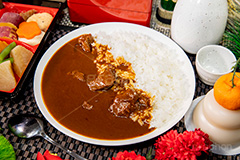 おせちもいいけどカレーもね,カレー,カレーライス,おせち,おせち料理,飽き,年賀状,年明け,正月,お正月,祝い,お祝い,和風,和食,日本食,伝統,イベント,パーティー,重箱,行事,賀正,煮,新年会,あけおめ,餅,もち,鏡餅,おもち,とっくり,徳利,日本酒,酒,curry,party,event,japan,フルサイズ撮影