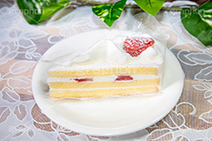 苺のショートケーキ,ケーキ,いちご,イチゴ,苺,ストロベリー,ショートケーキ,生クリーム,砂糖,クリーム,sweet,cream,strawberry,cake,dessert,フィルム,スイート,デザート,スイーツ,甘い,洋菓子,菓子,お菓子,フルサイズ撮影