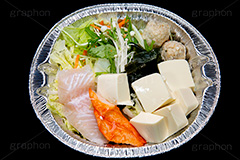 一人鍋,鍋,白菜,はくさい,たら,鱈,つみれ,とうふ,豆腐,ワカメ,エノキ,日本料理,日本食,和食,煮込,冬,あったか,温,アルミ,1人, ぼっち,japan,フルサイズ撮影