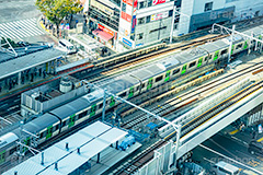 渋谷の街並み,渋谷,しぶや,観光,山手線,交通,電車,車両,JR,駅,高架,ホーム,渋谷駅,駅前,スクランブルスクエア,shibuya,japan