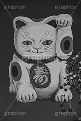 招き猫,商売繁盛,仲見世通り,正月飾り,正月,お正月,年始,和,日本,モノクロ,白黒,しろくろ,モノクローム,単色画,単彩画,単色,レトロ,お洒落,おしゃれ,オシャレ,味わい,懐かしい,japan