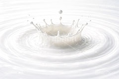 ミルククラウン,ミルク,牛乳,クラウン,王冠,冠,水面テクスチャ,水テクスチャ,水面,水,川,海,テクスチャ,テクスチャ―,波紋,透明,みず,波,ウォーター,水系,現象,表面張力,慣性力,texture,water,milk,AI生成素材