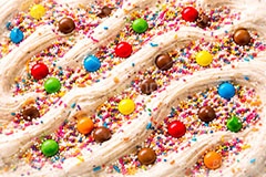 トッピングアイス,トッピング,マーブルチョコレート,マーブル,カラフルスプレー,チョコ,バニラ,バニラアイス,アイスクリーム,ソフトクリーム,アイス,クリーム,フレーバー,清凉,夏,涼,冷,スイーツ,デザート,おやつ,菓子,お菓子,冷菓子,甘い,カロリー,テクスチャー,テクスチャ,texture,sweet,summer,icecream,ice,chocolate,vanilla,AI生成素材