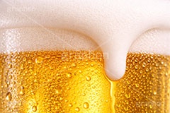 あふれる泡,冷え,水滴,生ビール,ビール,ビア,ビールジョッキ,ジョッキ,生中,大麦,麦芽,泡,飲み,家呑み,呑み,一杯,注がれた,夏,飲む,飲み物,飲料,飲み会,ドリンク,お酒,酒,アルコール,冷,グルメ,乾杯,カンパイ,垂れ,beer,summer,AI生成素材