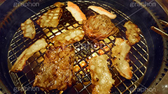 焼肉,焼き肉,やきにく,炭火,焼き,にく,肉,網,食べ放題,肉食,スマホ撮影