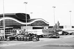 香港国際空港(モノクロ),モノクロ,白黒,しろくろ,モノクローム,単色画,単彩画,単色,旅行,旅,travel